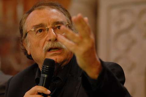 Ignacio Ramonet e Immanuel Wallerstein visitan la Universidad Central