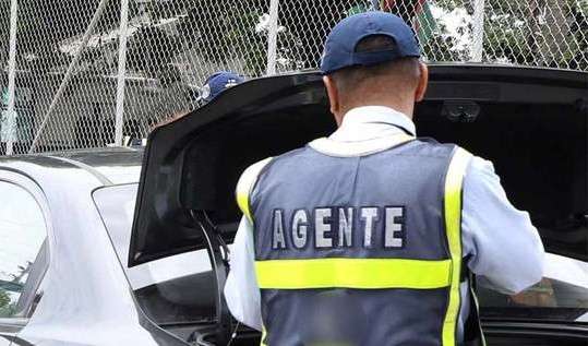 Agente de tránsito Cali