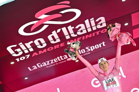 “No esperaba ganar hoy”: Pogacar tras la octava etapa del Giro de Italia