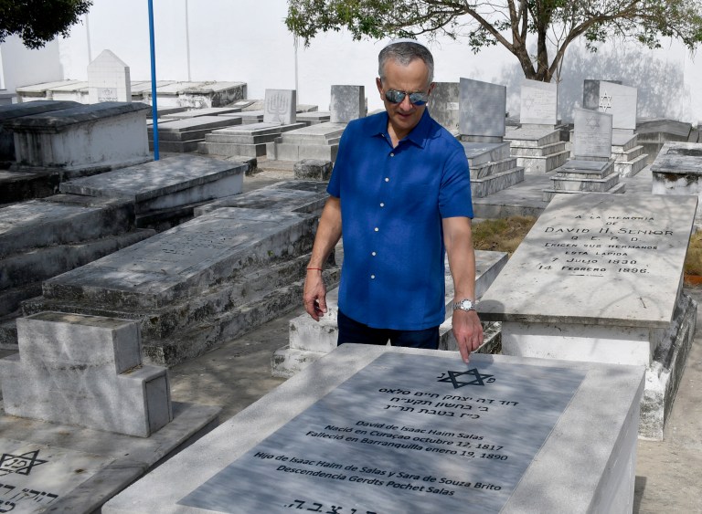 Símbolo de la memoria: el reconstruido cementerio sefardí en Barranquilla