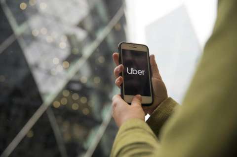 El Gobierno está dispuesto a acompañar un proceso legislativo: ministra de Transporte sobre Uber