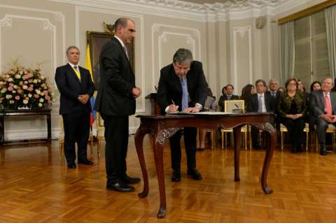 Colombia se retira de Unasur, anunció el Canciller Carlos Holmes Trujillo