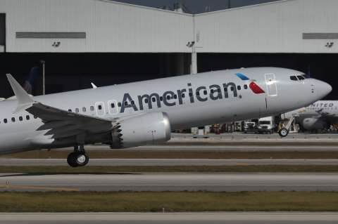 El mercado más afectado del petróleo ve esperanza en la aviación