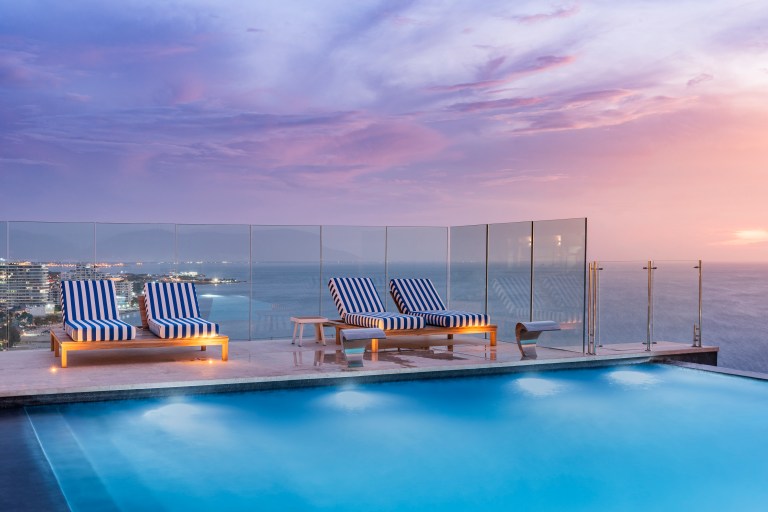 Turistas gastan menos y Hilton responde con promociones en seis hoteles del país