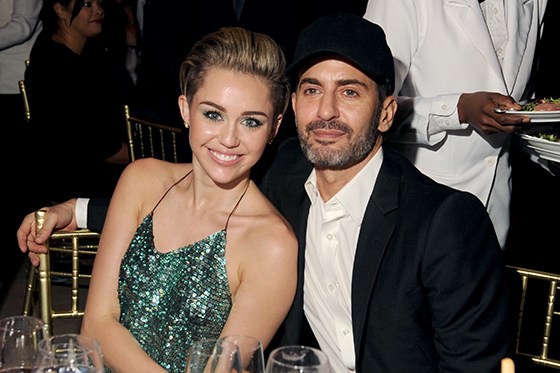 22 Oct 2013, New York City, New York State, USA --- Miley Cyrus (L) and Marc Jacobs attend Fashion Group International's 2013 Night of Stars at Cipriani Wall Street. --- Image by © Fairchild Photo Service/Condé Nast/Corbis