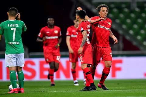 El Bayer Leverkusen cierra el regreso de la Bundesliga con goleada