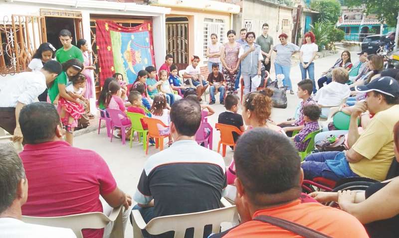Imagen de una asamblea de la Mesa Distrital de Víctimas. En Bogotá hay 644.870  declaradas. / Cortesía Mesa Distrital de Víctimas