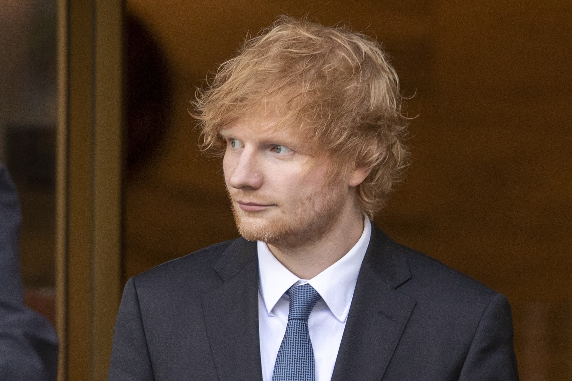 New York (United States), 02/05/2023.- Musician Ed Sheeran leaves a federal court house after attending his copyright infringement trial in New York, New York, USA, 02 May 2023. Sheeran is being accused of copying portions of the Marvin Gaye song 'Let's Get it On', which was co-written by Ed Townsend, in his song 'Thinking Out Loud'. (Estados Unidos, Nueva York) EFE/EPA/SARAH YENESEL