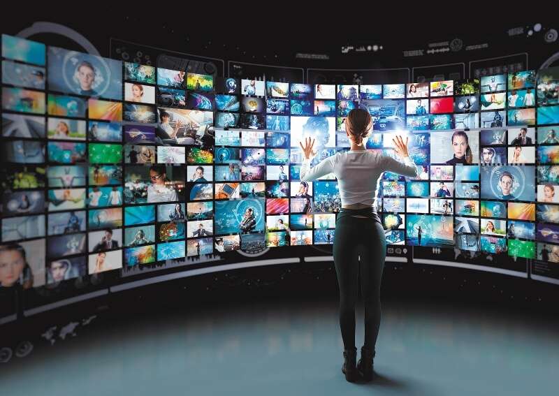 El streaming es mucho más que Netflix, pues hay opciones gratuitas o pagas para los amantes del cine clásico, independiente y comercial. / Getty Images