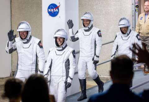 En video: así recibieron en el espacio a la nueva tripulación de la Nasa