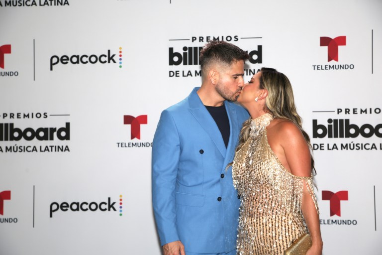 Daniel Arenas y Daniela Álvarez reaparecieron juntos en los premios Billboard