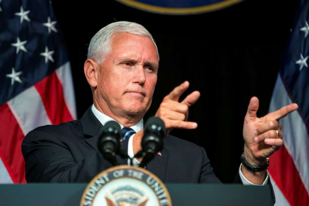 El vicepresidente Mike Pence aseguró que el espacio ya se ha convertido en un "nuevo campo de batalla". / EFE