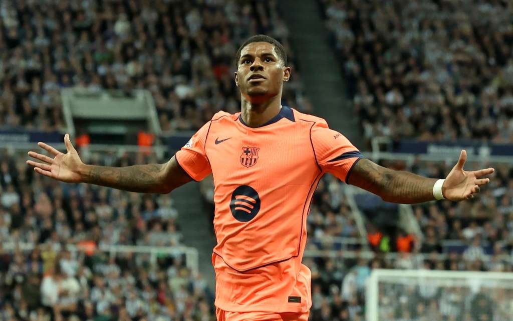 NEWCASTLE (United Kingdom), 18/09/2025.- Marcus Rashford of Barcelona celebrates after scoring his second goal during the UEFA Champions League league phase match between Newcastle United and Barcelona in Newcastle, Britain, 18 September 2025. (Liga de Campeones, Reino Unido) EFE/EPA/ALEX DODD