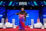 Steve Bannon, exconsejero de Trump, acusado de hacer saludo nazi en CPAC