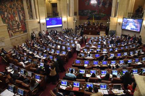 Congreso recibe ponencia positiva para revivir la reforma a la salud: ¿qué sigue?