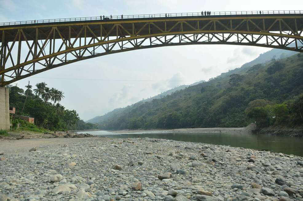 El río Cauca, a la altura de Puerto Valdivia, durante la emergencia de 2019.  / Luis Benavides.