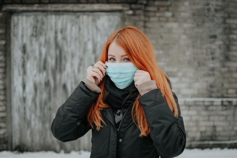 Pasos para combatir el acné provocado por el uso de la mascarilla