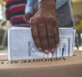 Elecciones, bajo asedio