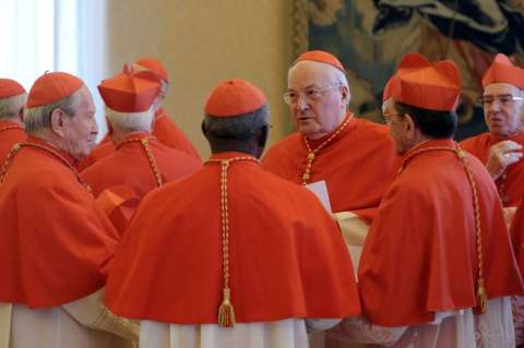 Con todos los cardenales electores, avanza séptima reunión pre-cónclave