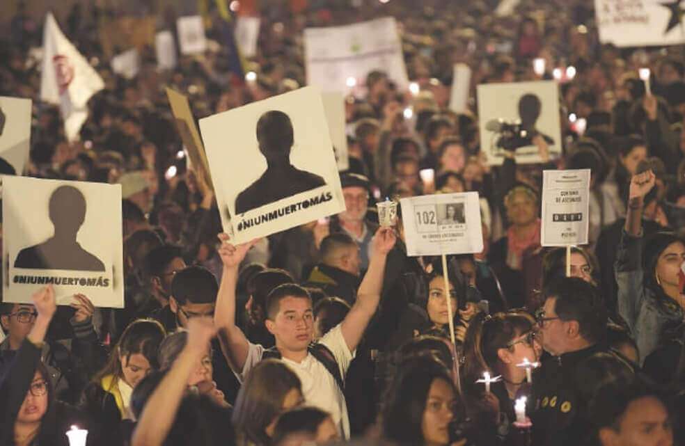 Las movilizaciones del pasado 26 de julio fueron convocadas por el movimiento ciudadano Defendamos la Paz. Proteger la vida de los líderes sociales y exguerrilleros será el tema que tratará la Comisión Nacional de Garantías el próximo 12 de agosto. / Cristian Garavito: El Espectador