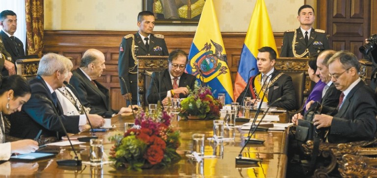 Defensoría pide al gobierno claridad sobre posible llegada de presos desde Ecuador