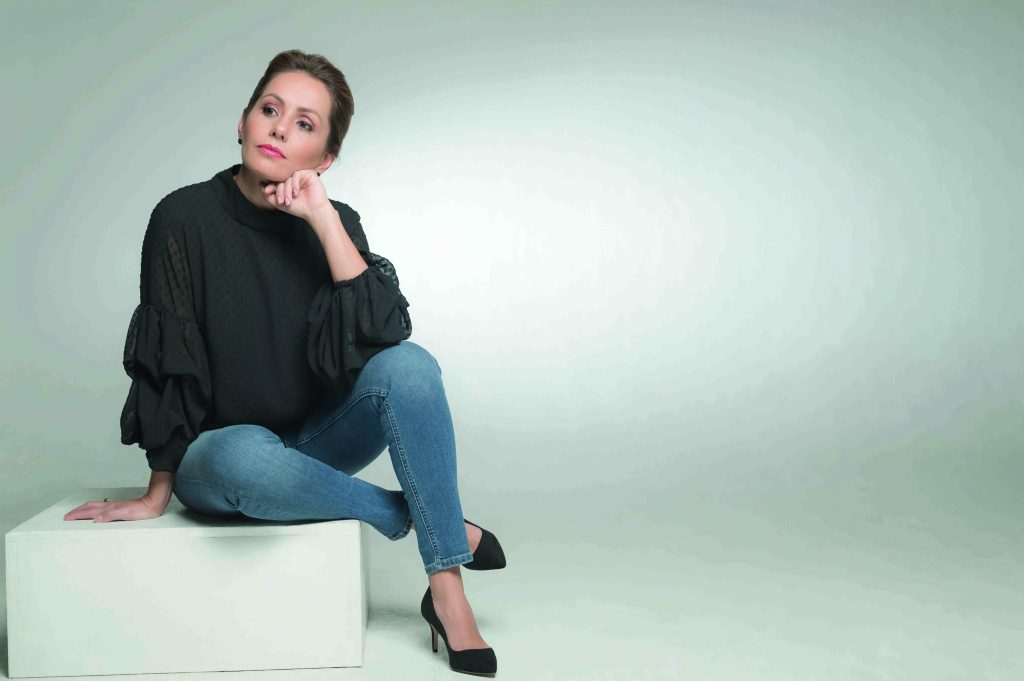 Claudia Morales: "Nos han hecho creer que somos culpables de los abusos"