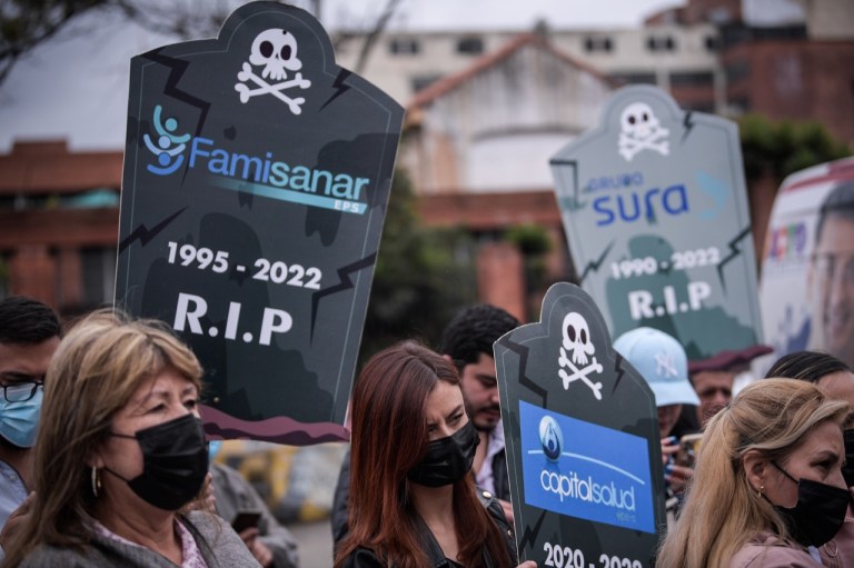 Las protestas se dan un mes después de que la Superintendencia Nacional de Salud ordenara la liquidación de Coomeva EPS.