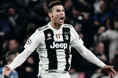 CR7, el máximo anotador de la historia del fútbol profesional