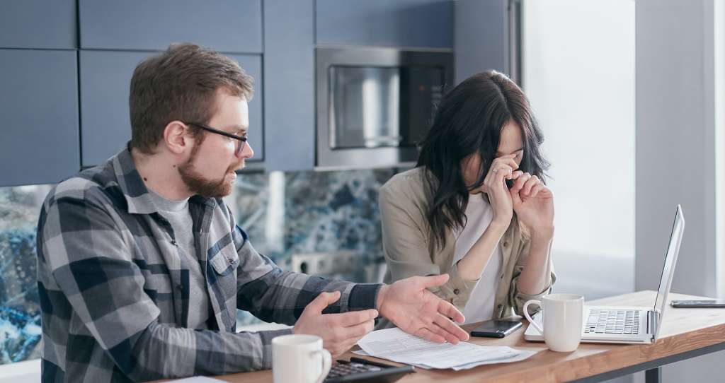 Esta encuesta reveló varios datos curiosos sobre las financias en parejas.