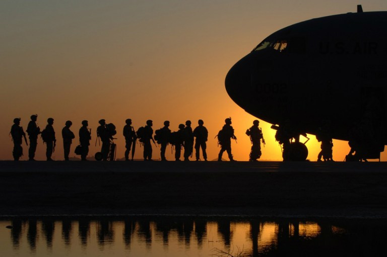 «Dreamers» del Ejército de EE.UU. no serán deportados