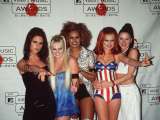 Victoria Beckham podría reunirse con las Spice Girls en homenaje a la reina Isabel