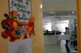 Otro bebé en estado crítico por demora en atención médica