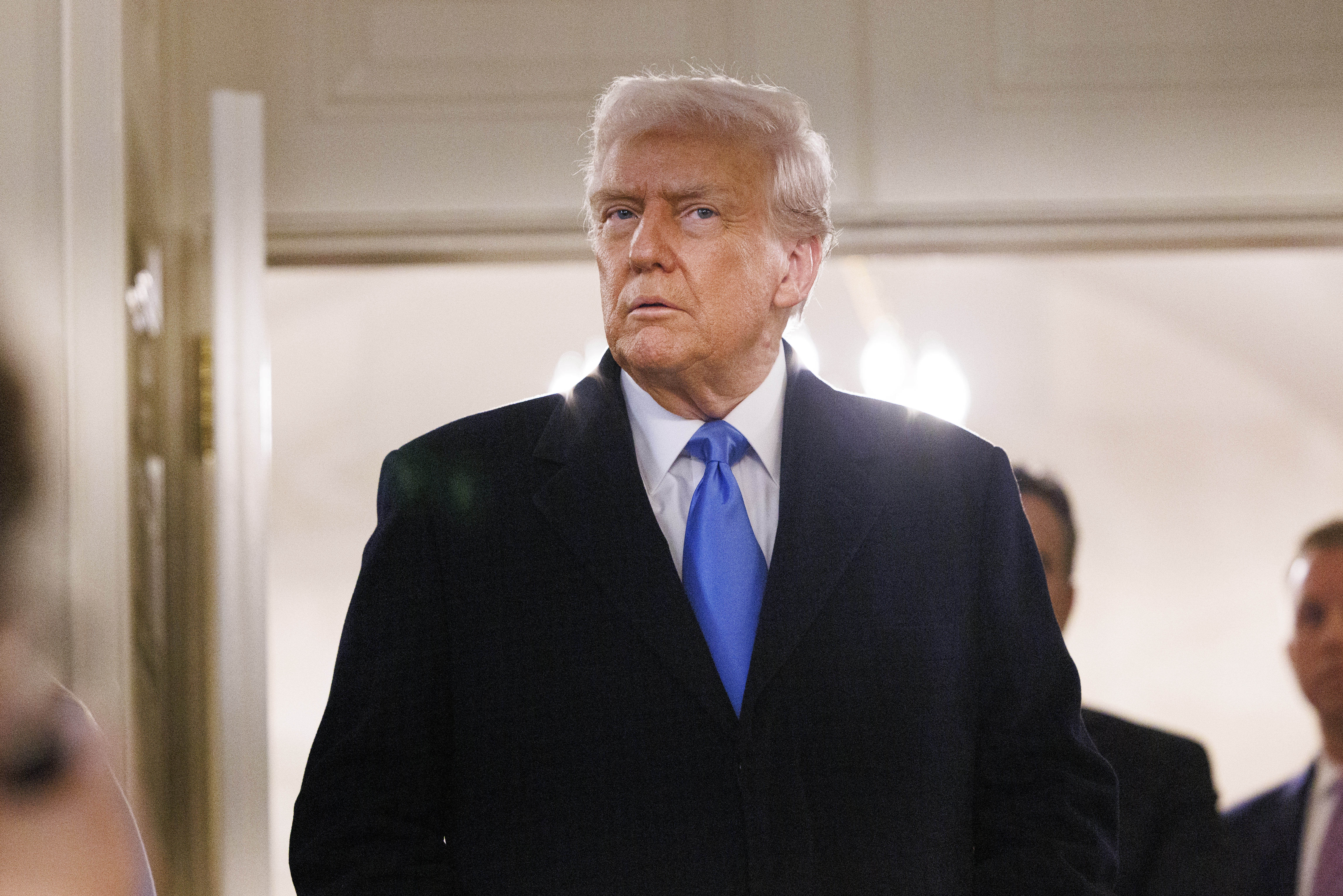 Washington (United States), 12/02/2025.- US President Donald Trump waits for the arrival of Mark Fogel (Not Pictured), who was recently released from prison in Russia, in the Diplomatic Reception Room at the White House in Washington, DC, USA, 11 February 2025. Fogel had been in captivity since 2021 for a drug offense. (Rusia) EFE/EPA/AARON SCHWARTZ / POOL
