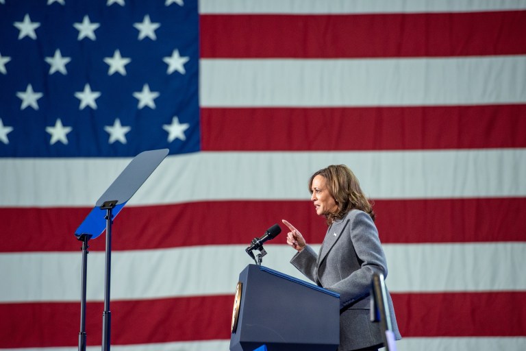 Kamala Harris cumple 60 años, ¿sigue importando la edad para las presidenciales?