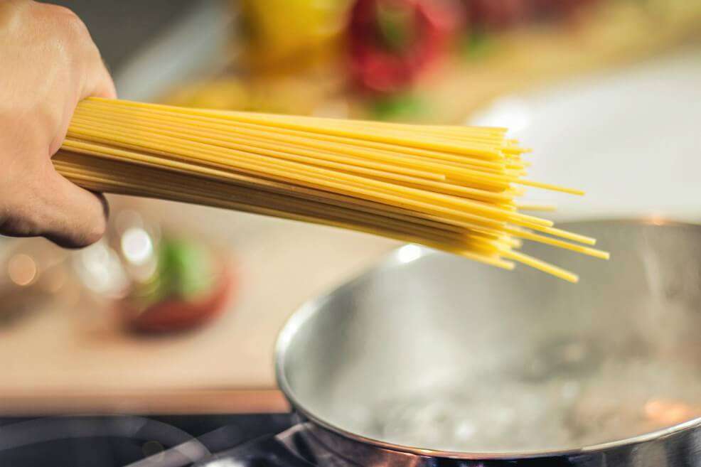 El Grupo Nutresa es la matriz de marcas de consumo como chocolates Jet, Zenú y pastas Doria. / Pixabay.