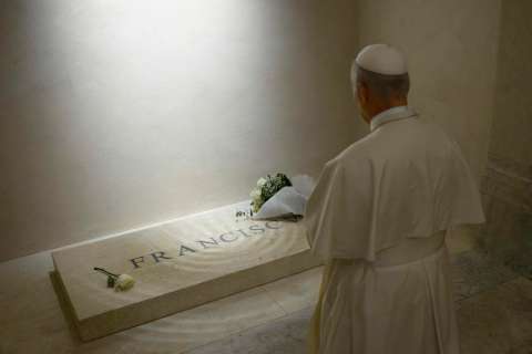 Un año de la muerte del papa Francisco: “Recemos por él”, dice León XIV desde Angola