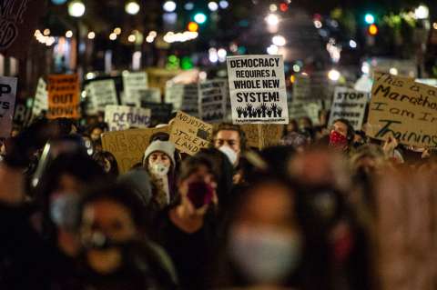 Protestas en Míchigan, Oregón y otras zonas de Estados Unidos por el desarrollo del conteo electoral