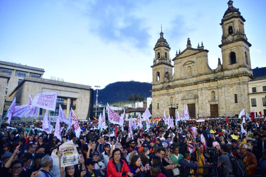 El sexto plazoletazo que convocó el Presidente Gustavo Petro se realizó este 24 de octubre en la Plaza de Bolívar de Bogotá.