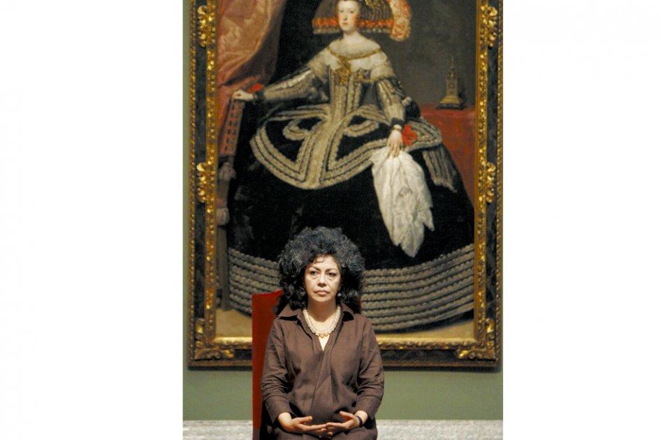 Doris Salcedo durante la entrega del Premio Velázquez en 2010. / EFE
