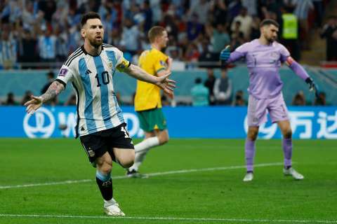 Catar 2022: Lionel Messi y Julián Álvarez ponen a Argentina en los cuartos de final