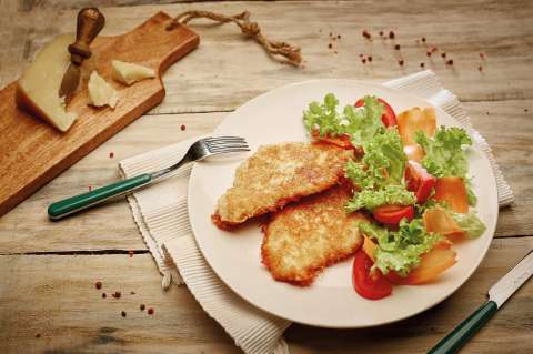 Delicia de pollo apanado en parmesano, rápido y delicioso