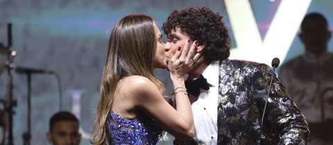 ¡Silvestre Dangond enamorado! Lo sorprendimos con su esposa en una gala