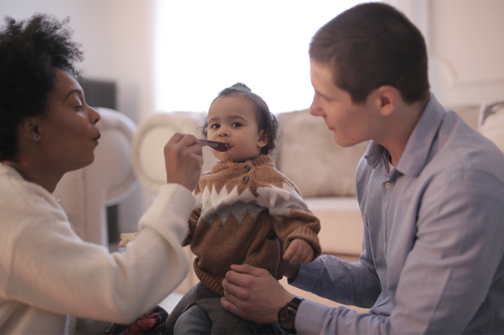 Si vas a tener a tu primer hijo, es normal que tengas muchas dudas. Así puedes prepararte para la llegada de tu bebé.