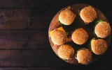 Receta: mini hamburguesas con salchichón o salami