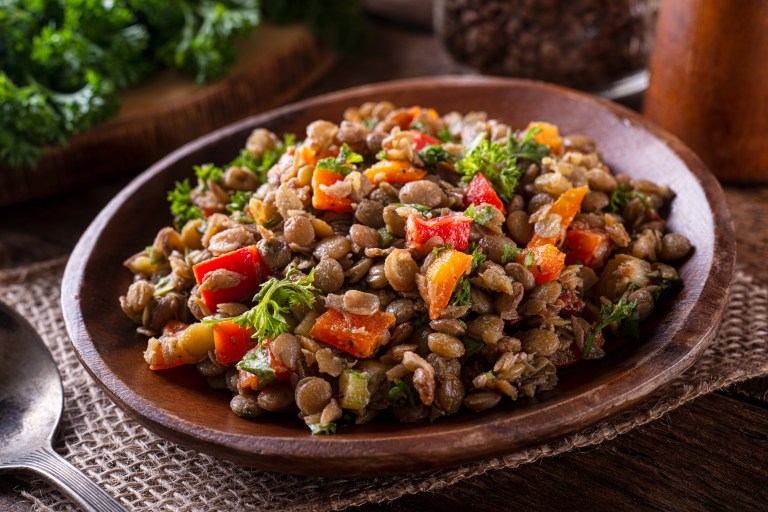¿Cómo preparar lentejas con chorizo? Aquí te damos la receta