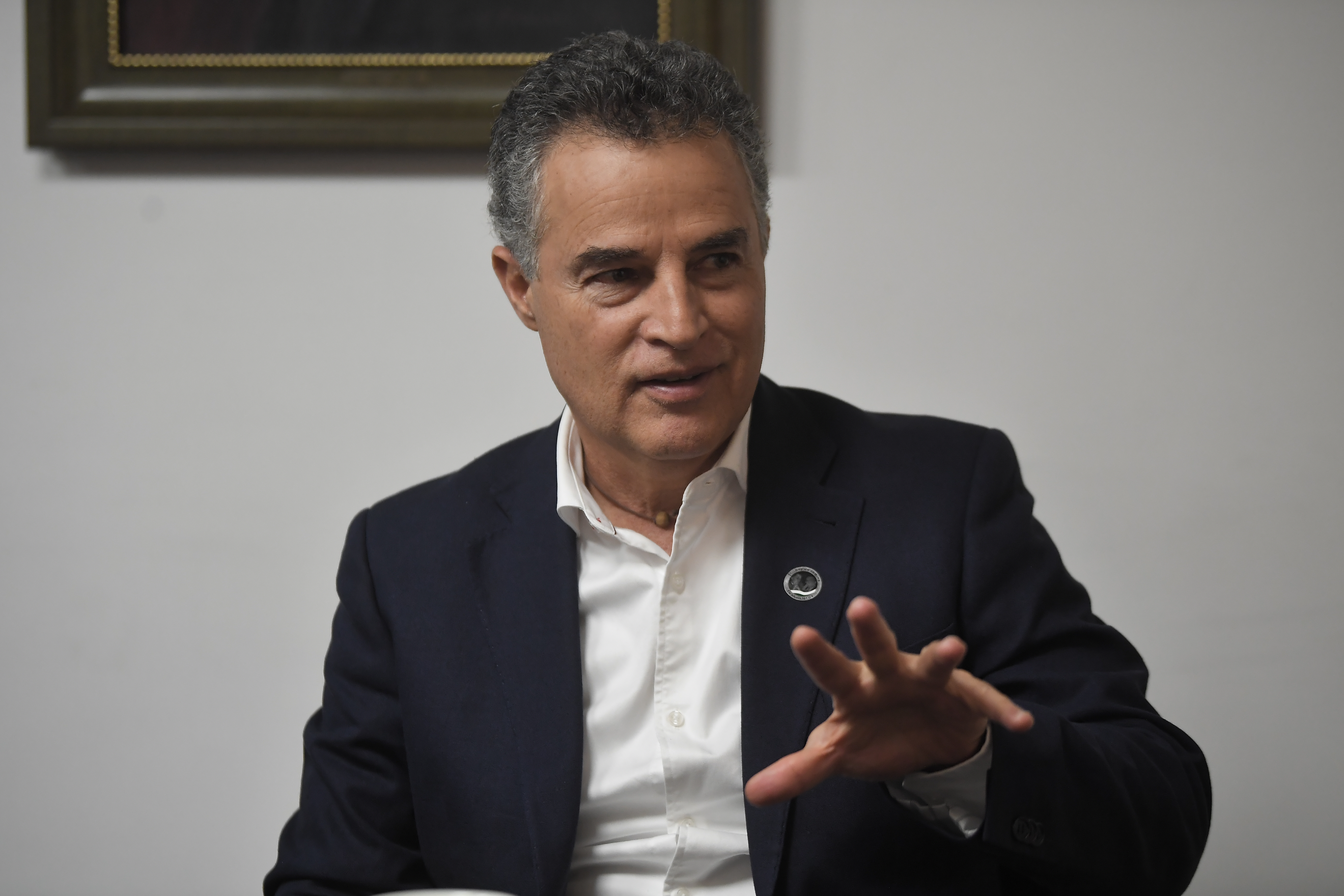 Exgobernador de Antioquia durante entrevista