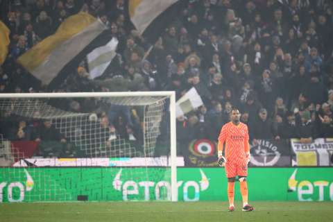 El racismo empañó la remontada agónica del Milan frente al Udinese en Italia