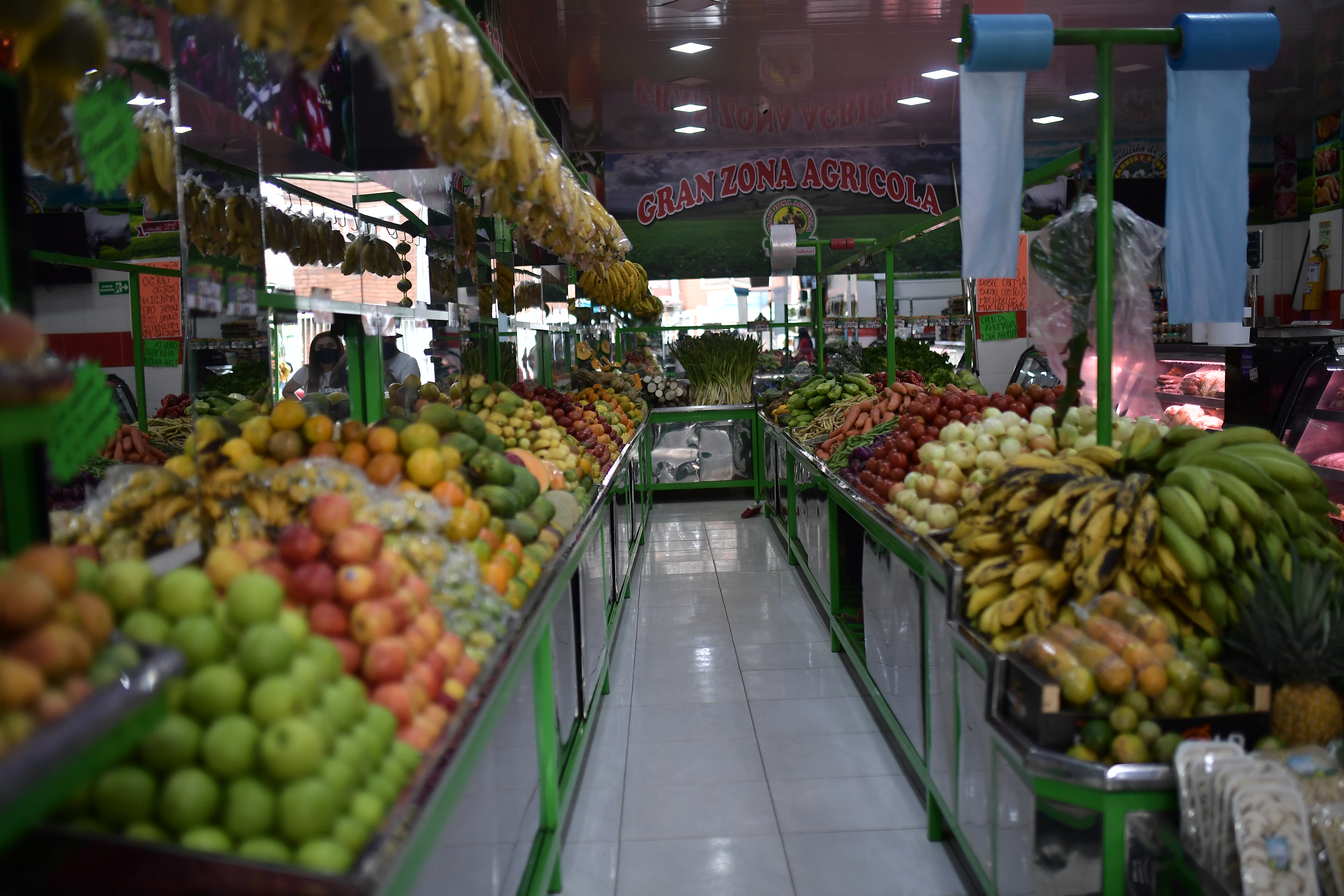 Desabastecimiento en supermercados y plazas de mercado en pandemia