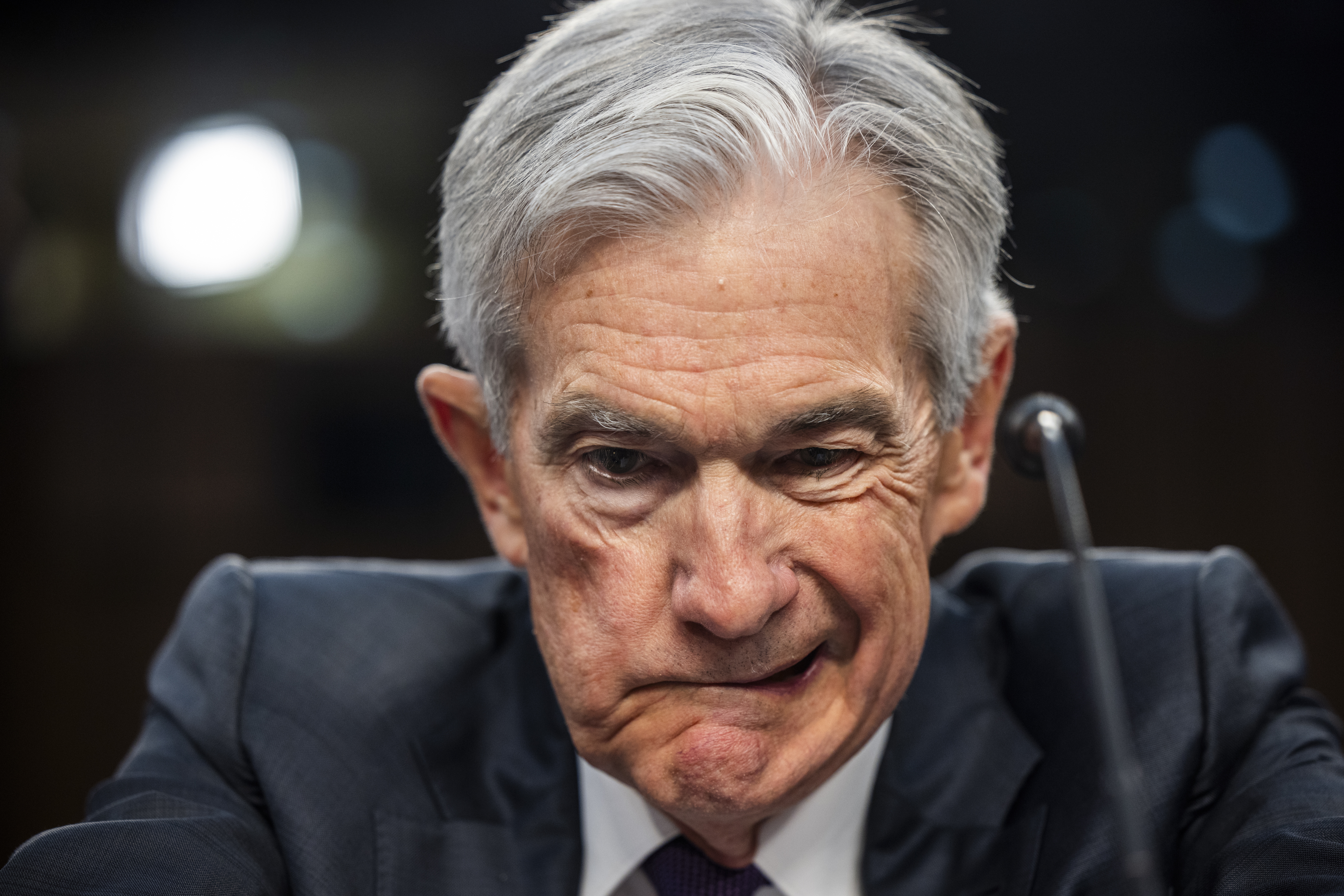 WASHINGTON (United States), 11/02/2025.- US Chairman of the Federal Reserve Jerome Powell testifies before the Senate Banking, Housing and Urban Affairs committee for his semiannual monetary policy report to Congress in the Hart Senate Office Building in Washington, DC, USA, 11 February 2025. Powell said the Federal Reserve is in no hurry to make further rate cuts. EFE/EPA/JIM LO SCALZO