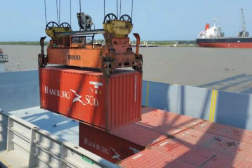 Los impuestos a las importaciones crecieron menos. / Cortesía BCT